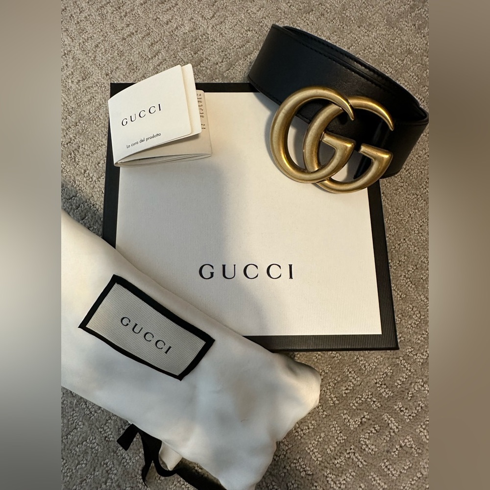 Like New Gucci Marmont Belt w/ box and bag